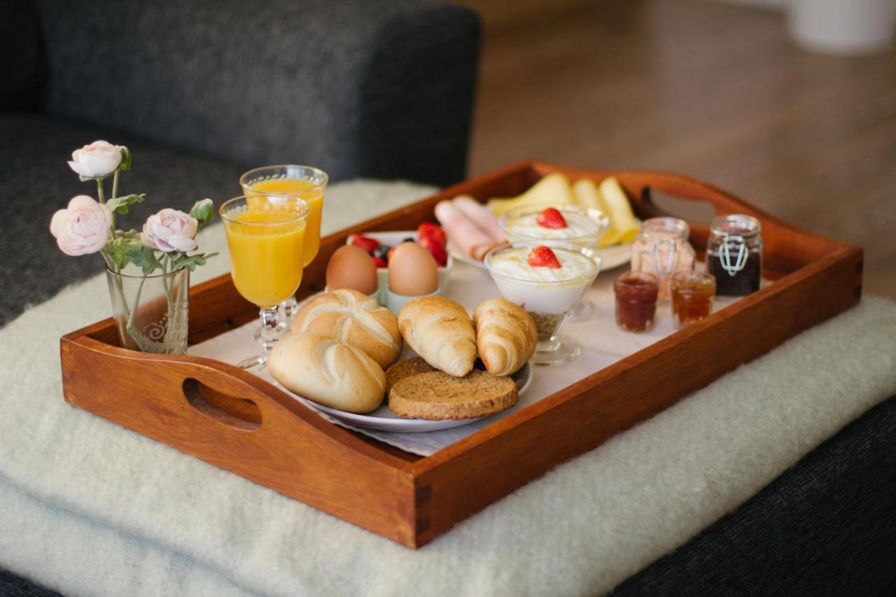 T'Hus Bed & Breakfast Katlijk Esterno foto