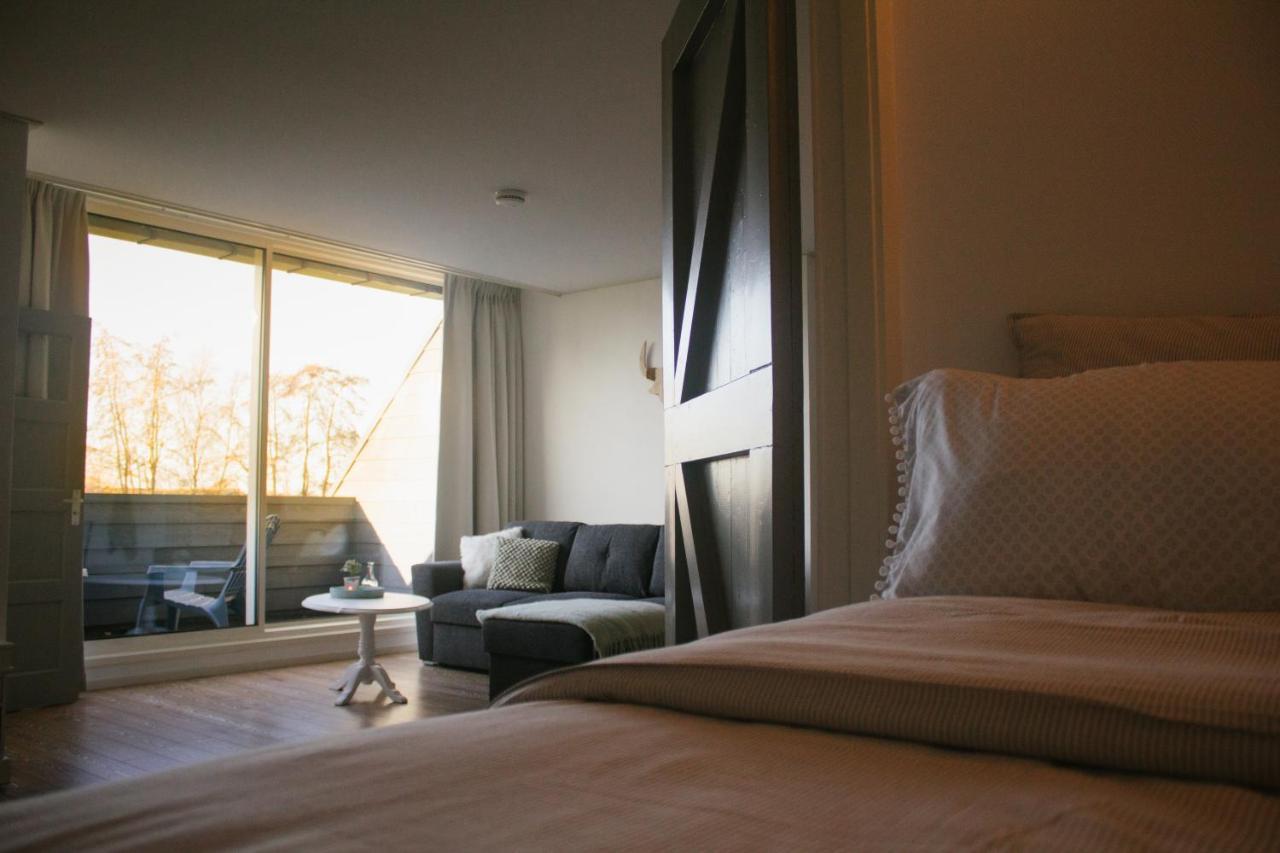 T'Hus Bed & Breakfast Katlijk Esterno foto
