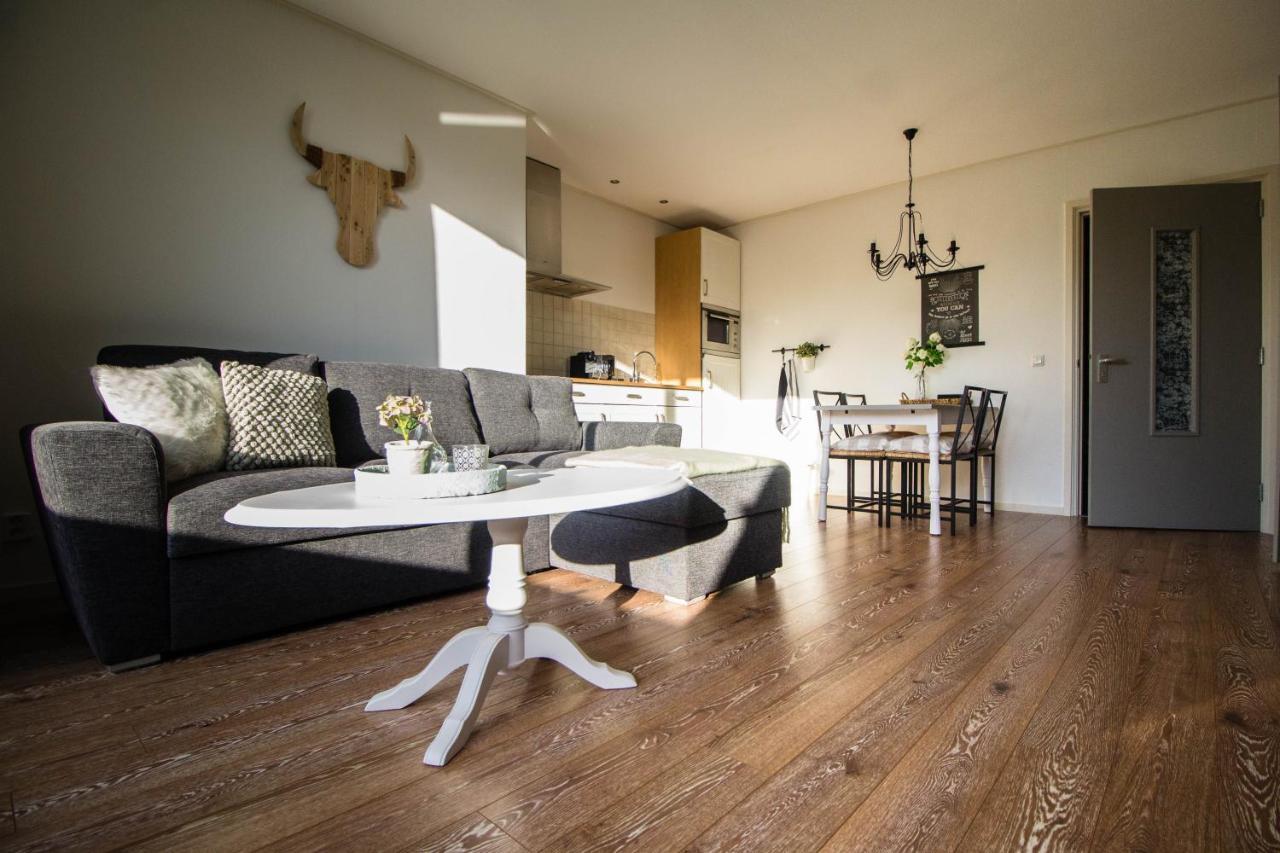 T'Hus Bed & Breakfast Katlijk Esterno foto