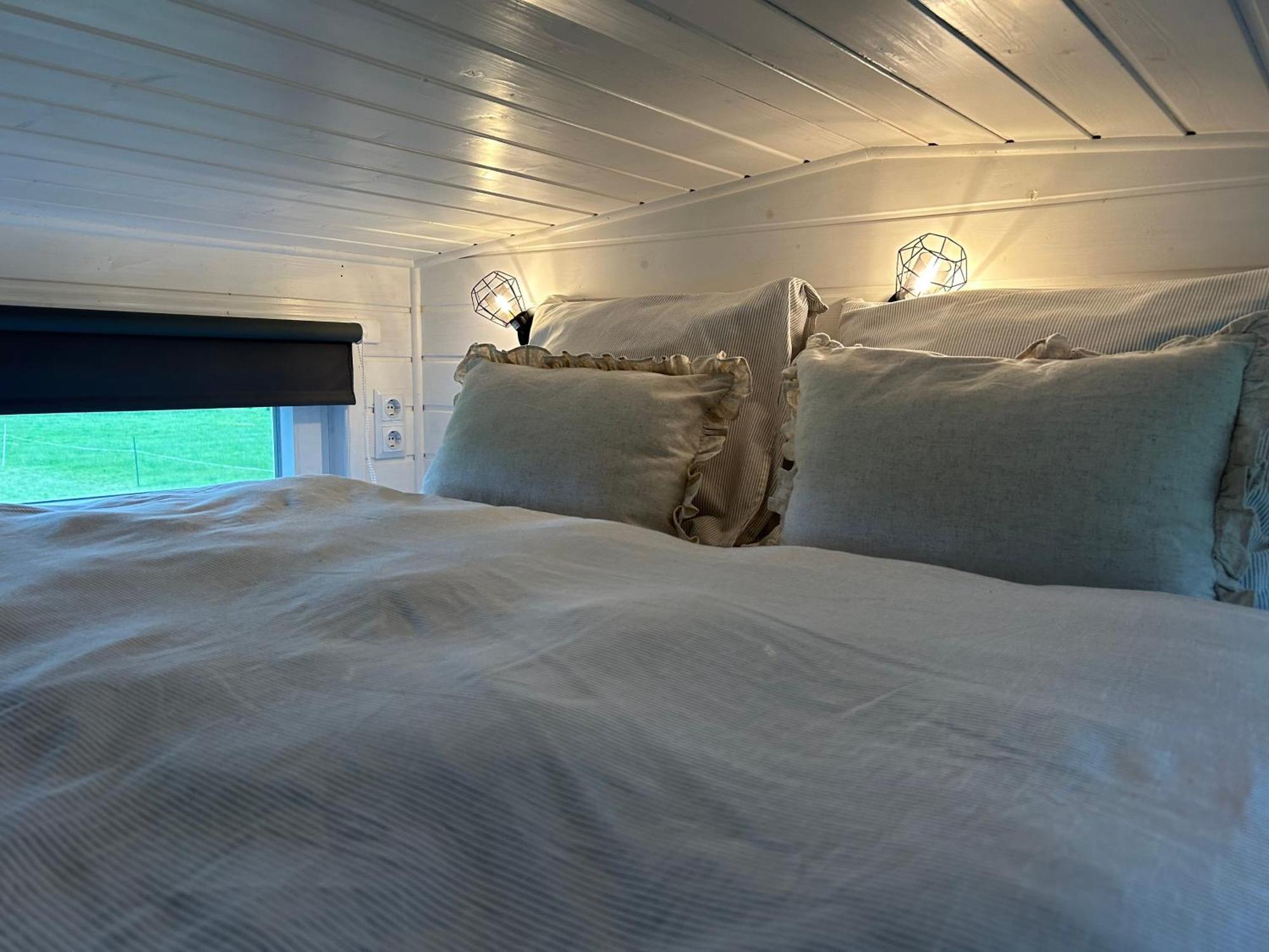 T'Hus Bed & Breakfast Katlijk Esterno foto