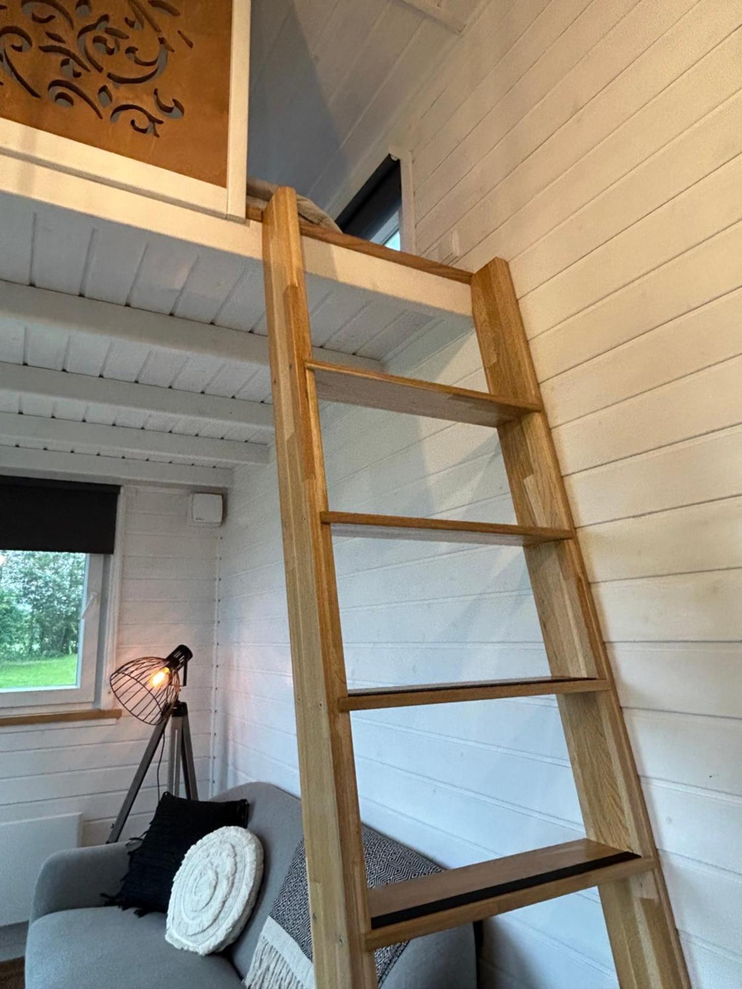 T'Hus Bed & Breakfast Katlijk Esterno foto