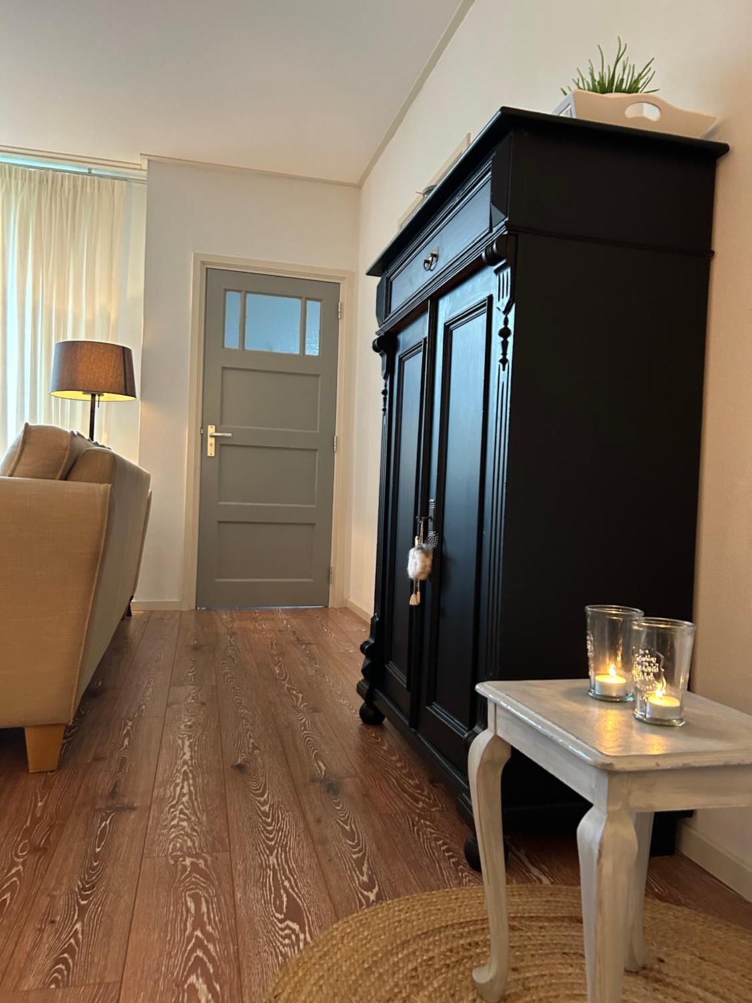 T'Hus Bed & Breakfast Katlijk Esterno foto