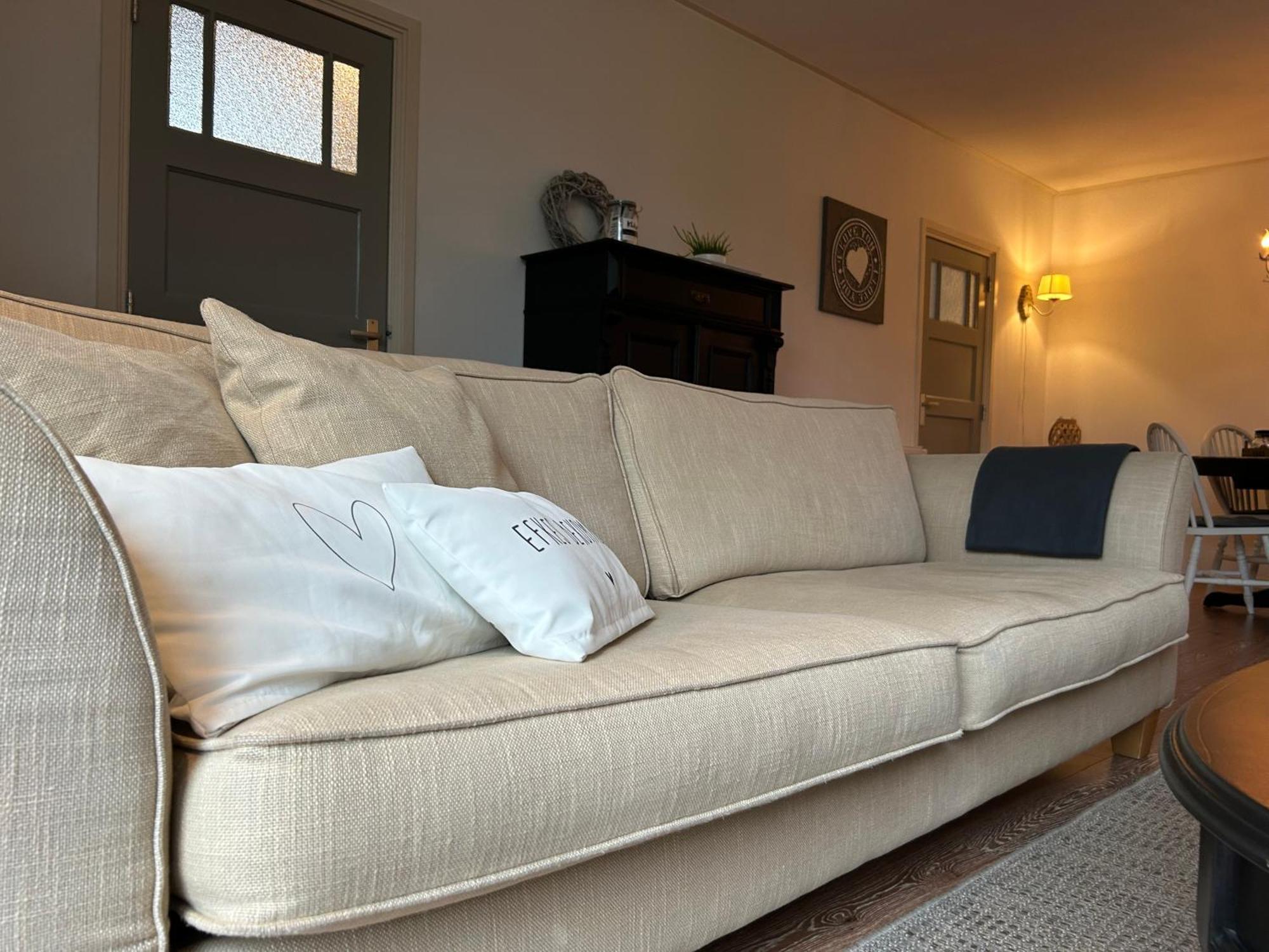 T'Hus Bed & Breakfast Katlijk Esterno foto